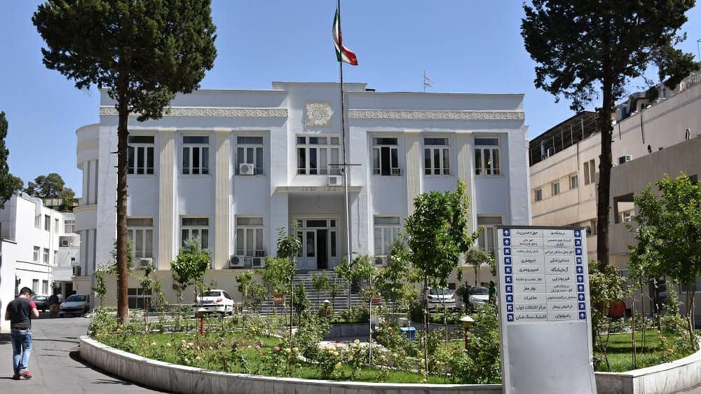 بیمارستان شوریده واقع در میدان پاستور